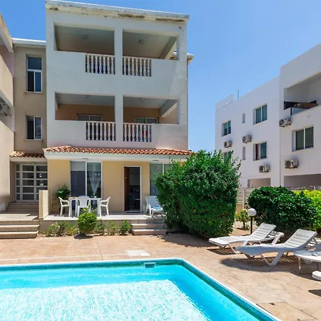 Beautiful One Bed In Apartment Paphos